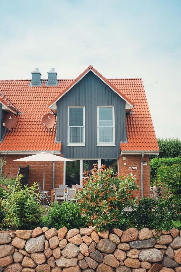 Ferienhaus-Ostseehus 호바흐트 외부 사진