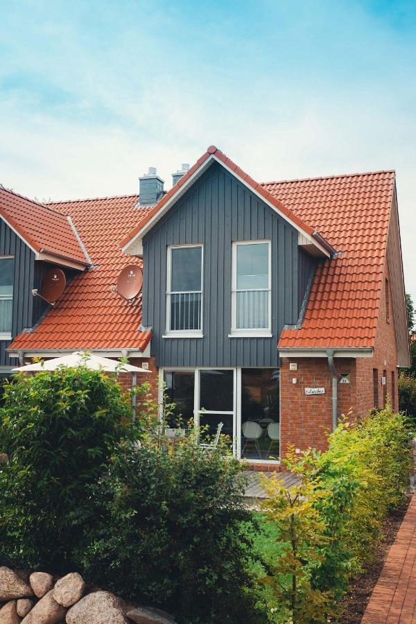 Ferienhaus-Ostseehus 호바흐트 외부 사진